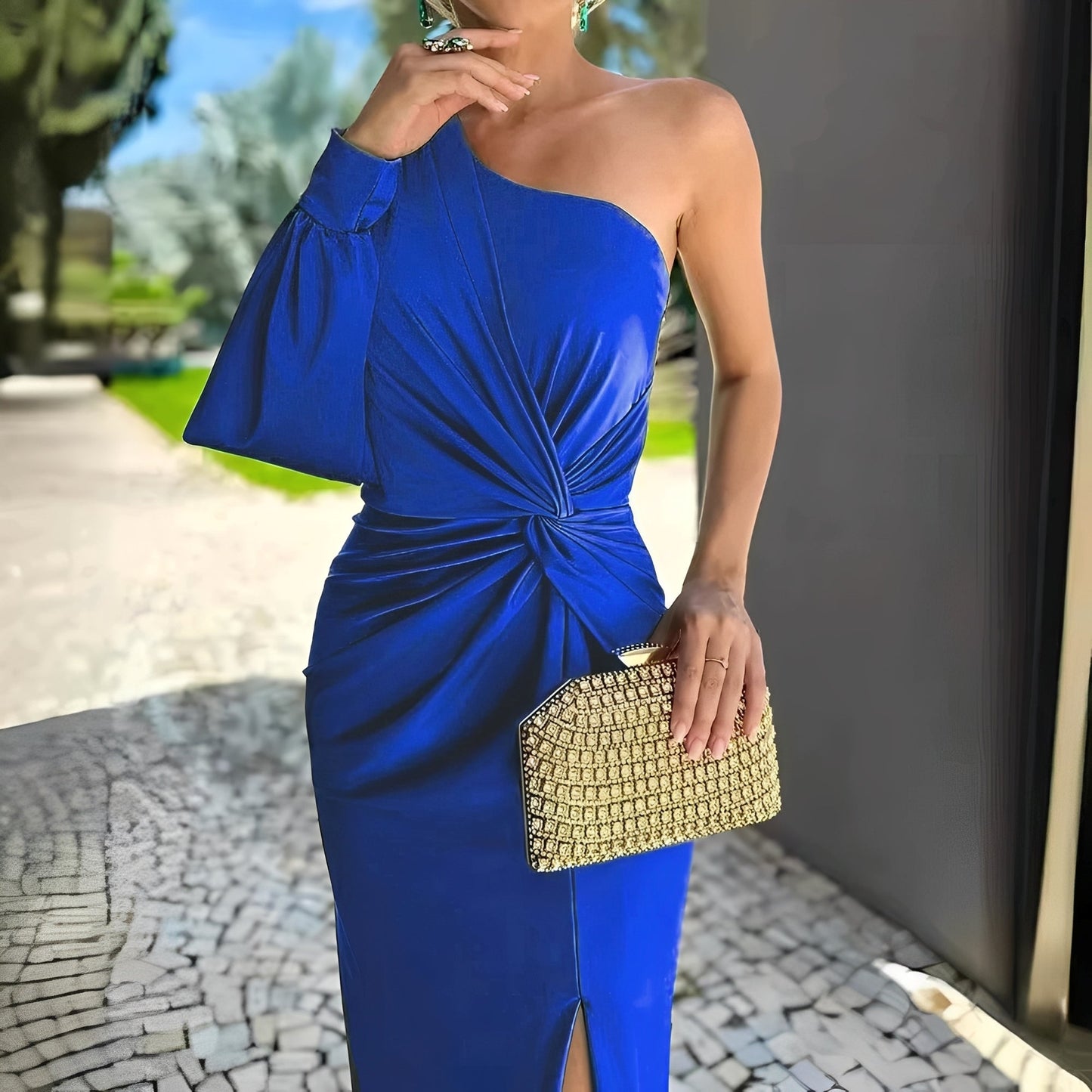 Erica - Langes Kleid mit asymmetrischer Schulter und Schlitz für Damen