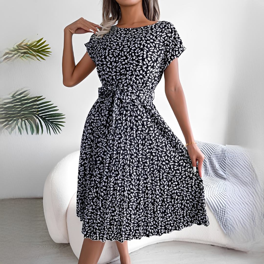 Lyka - Elegantes Sommerkleid mit kurzen Ärmeln für Damen