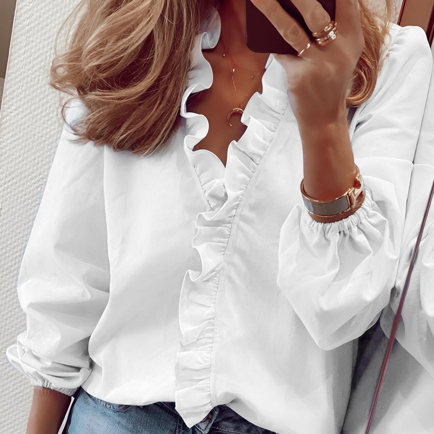 Martha - Elegante Bluse mit Rüschen und V-Ausschnitt für Damen