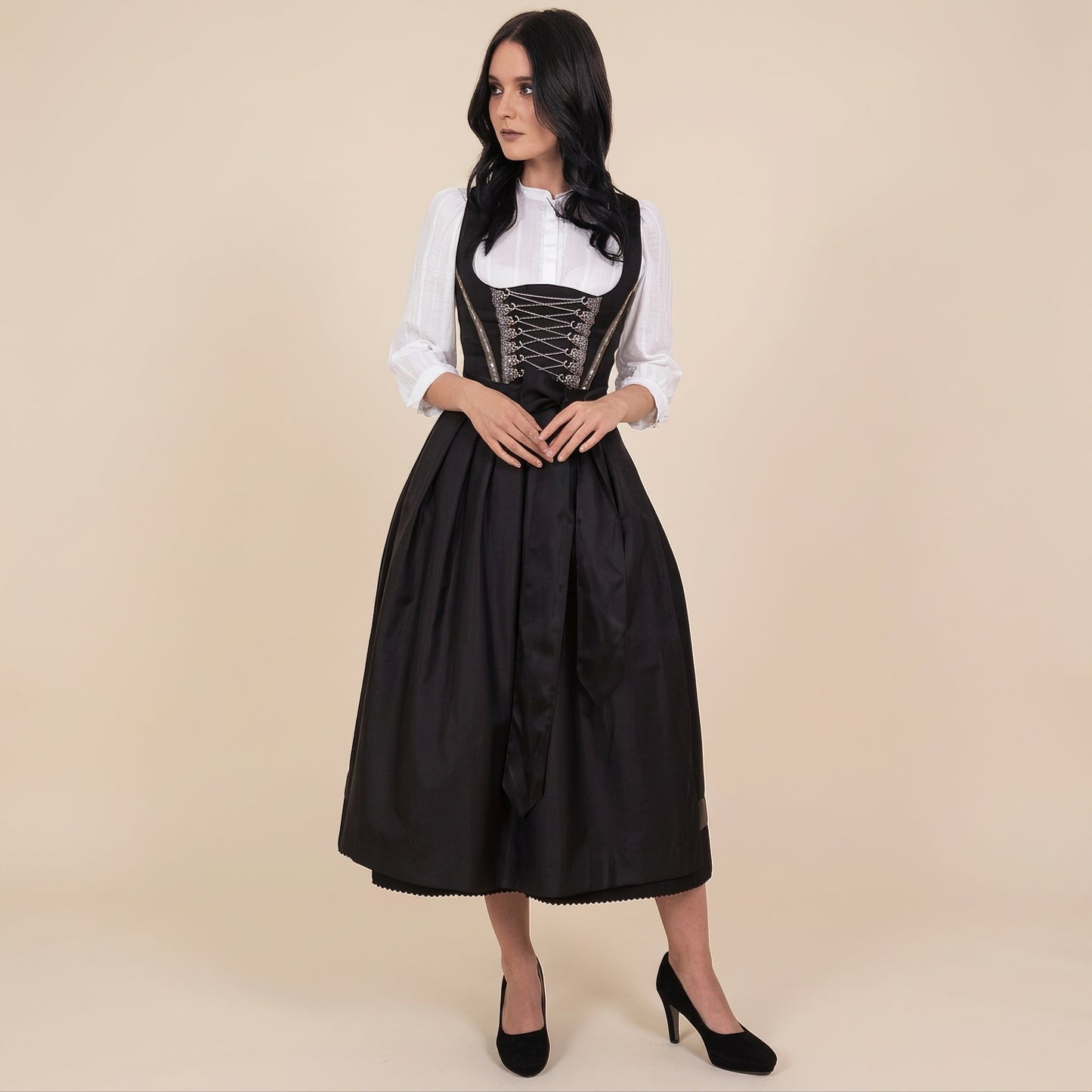 Nina - Trendiges Oktoberfestkleid mit langen Ärmeln