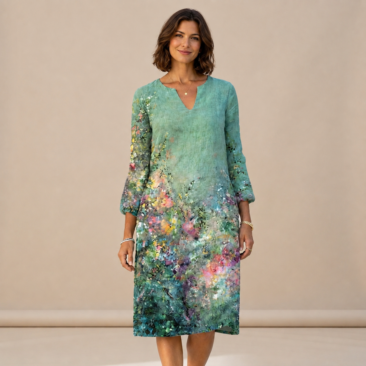 Ninna - Elegantes und weiches Kleid mit V-Ausschnitt