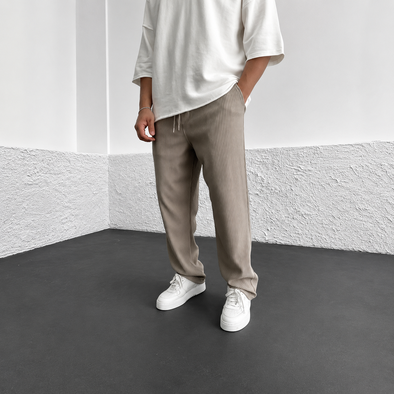 Zeke - Bequeme Hose mit Bindeband