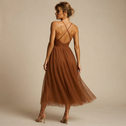 Cynthia - Elegantes und Stilvolles Midikleid