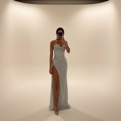 Monique - Elegantes Maxikleid mit Schlitz