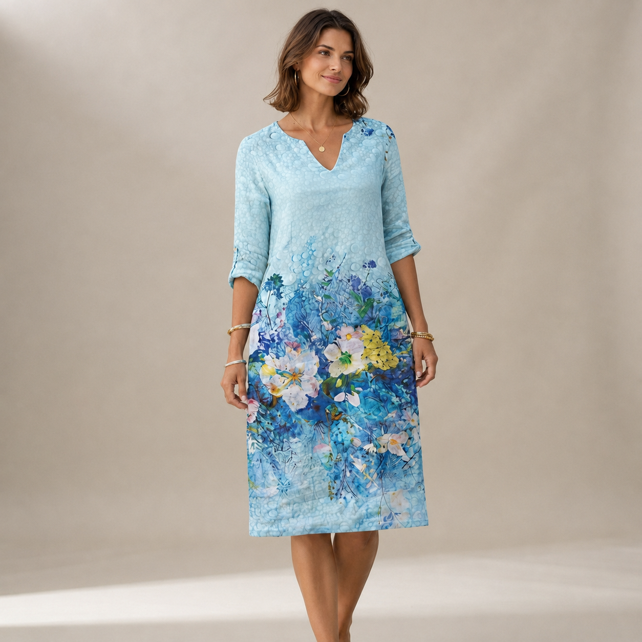 Ninna - Elegantes und weiches Kleid mit V-Ausschnitt