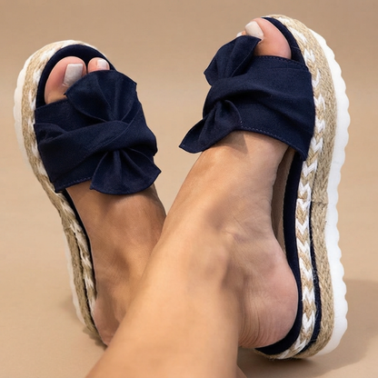 Claudia - Stilvolle Sandalen mit Schleife