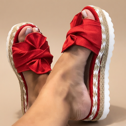 Claudia - Stilvolle Sandalen mit Schleife