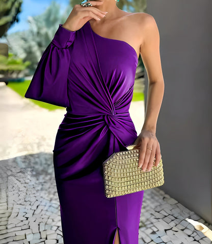Erica - Langes Kleid mit asymmetrischer Schulter und Schlitz für Damen