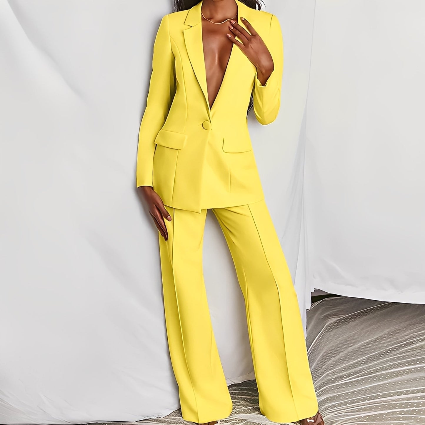 Lara - Eleganter Blazer und angepasste Hose für Damen Set