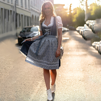 Ferma - Ein elegantes und schickes Kleid für Damen