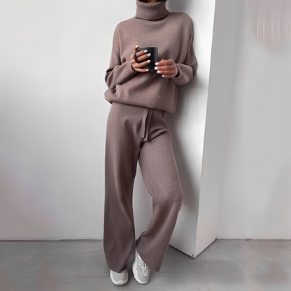 Kimberlee - Damen-Rollkragenset mit minimalistischem Design