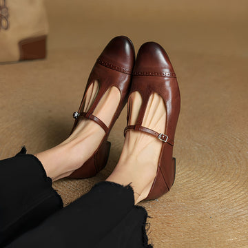 Bella - Zeitgemäße Ballerinas mit T-Schnalle