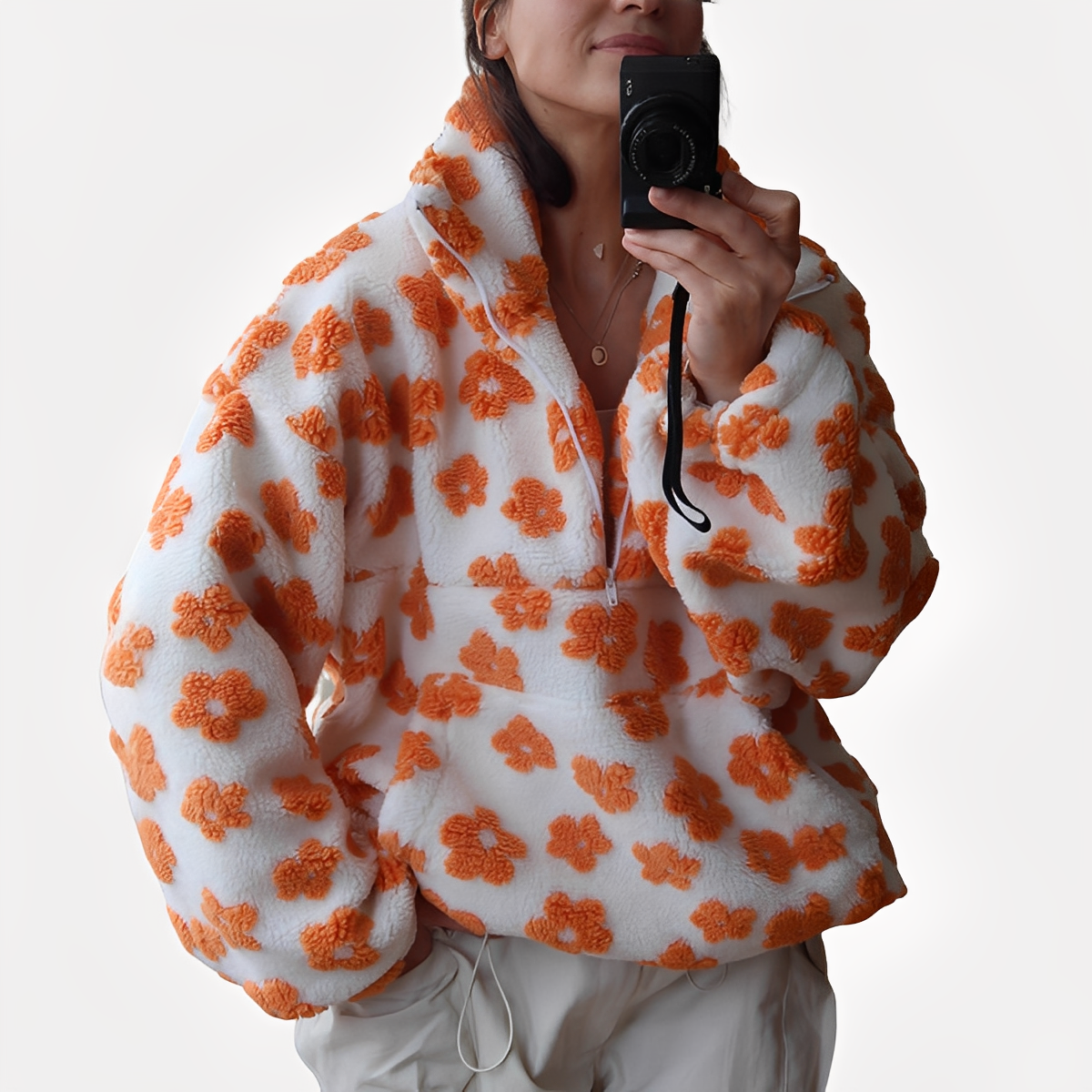 Elizabeth - Zeitgemäßer Pullover mit Blumendesign