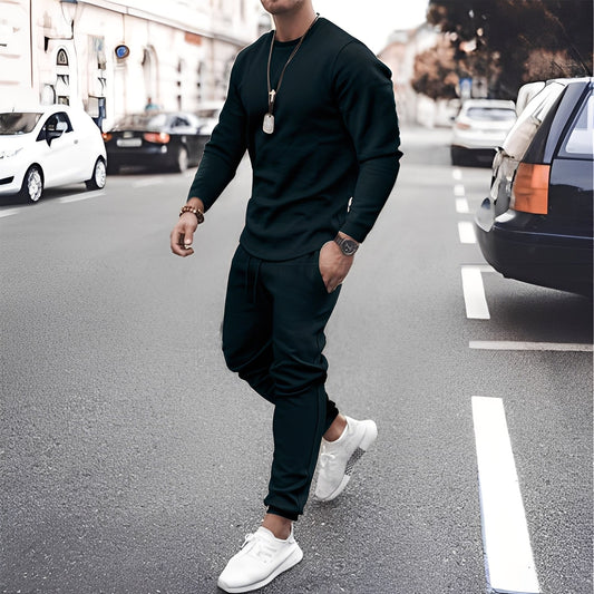 Ilyan - Pullover und Hose Trend für Herren definieren