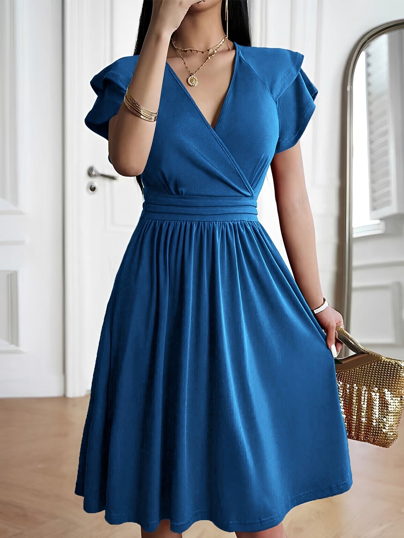 Laura - Stylisches Kleid mit V-Ausschnitt für Damen