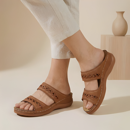Aryan - Bequeme Sommersandalen mit Riemen für Damen