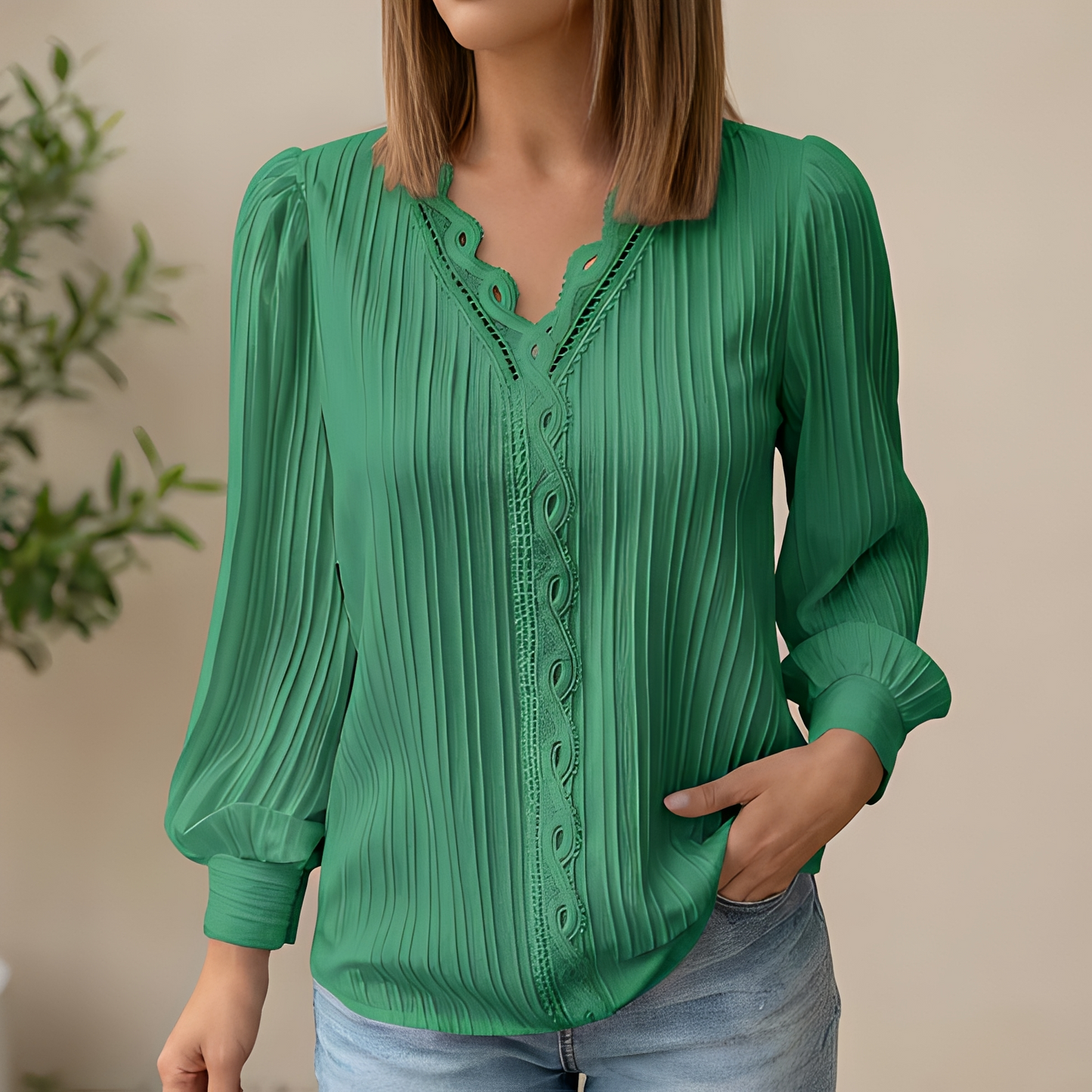 Antonette - Elegante Sommerbluse mit V-Ausschnitt für Damen