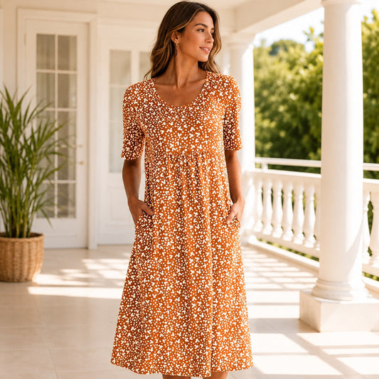 Yasmin - Kurzes Kleid mit Blumenmuster und Ärmeln