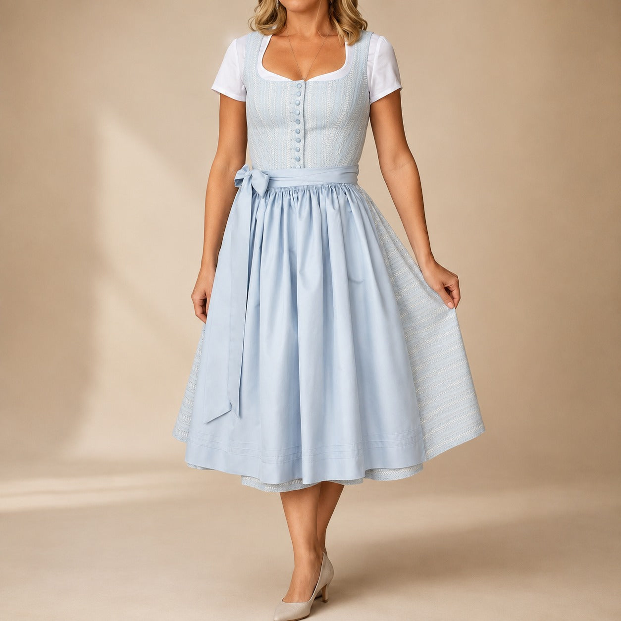 Cora - Traditionelles Oktoberfestkleid mit Schleifenakzent