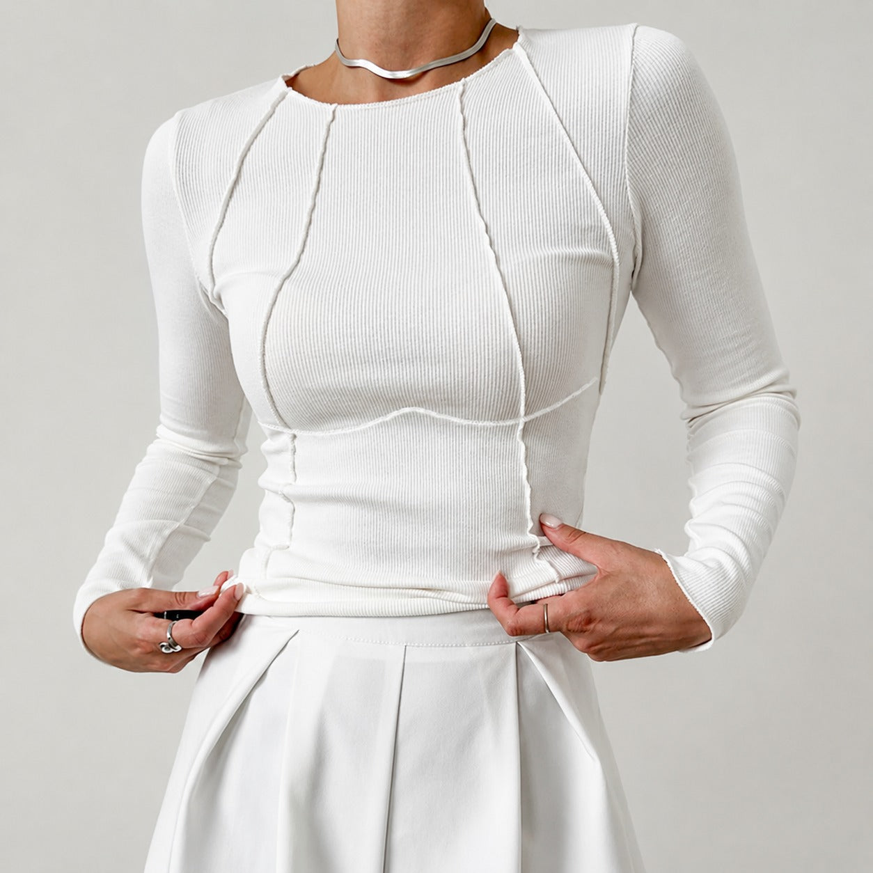 Leonie - Elegantes Langarmshirt mit Paspel-Elementen
