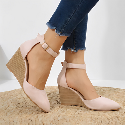 Cristina - Elegante und schicke spitze Sandale für Damen