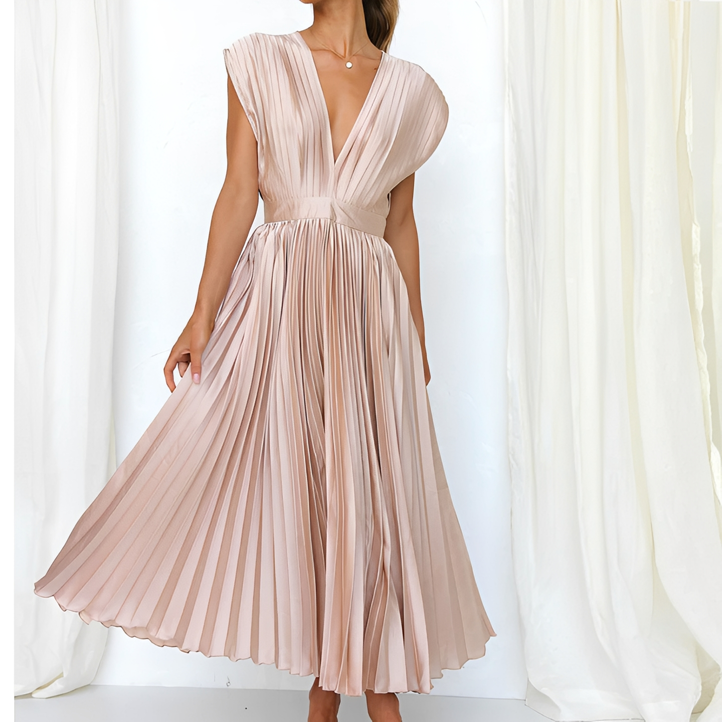 Cristine - Elegantes Kleid mit V-Ausschnitt für Frauen