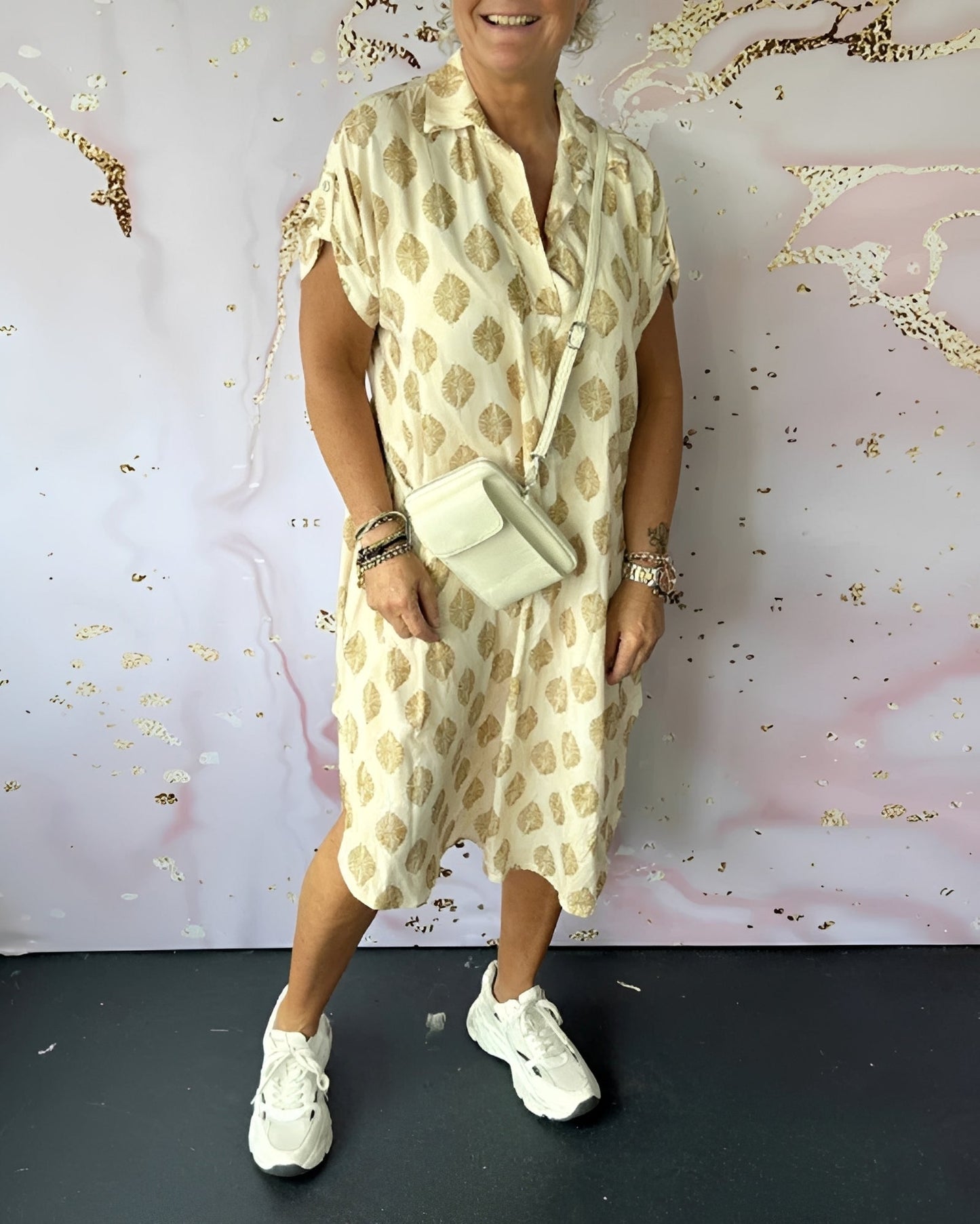 Kristina - Elegantes und weites Kleid mit Revers für Damen