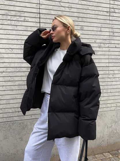 Jana – Kurze gefütterte Jacke mit Kapuze
