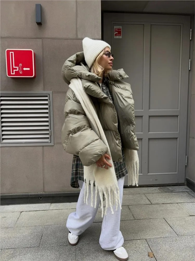 Jana – Kurze gefütterte Jacke mit Kapuze